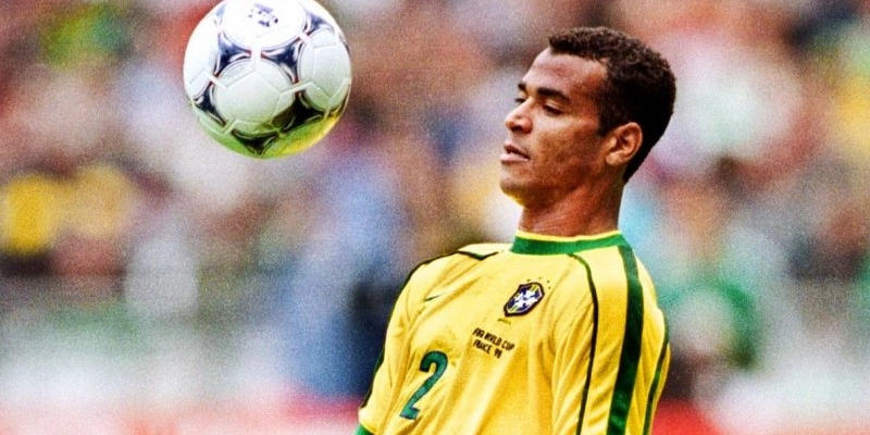 Cafu: Huyền Thoại Hậu Vệ Biên Số 1 Thế Giới 4 Cafu